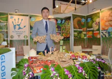 Mr Thosapol Wongshotisatit of Asia Exotic Corporation Ltd. is proudly showing his Thai ginger.